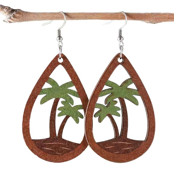 Wooden Painted Palm Tree Seaside Teardrop Earrings - Picture 5 of 6